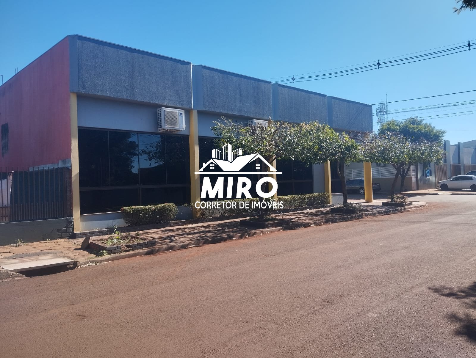 Imagem 4 de Sobrado e Sala Comercial à Venda no Centro de Missal-PR